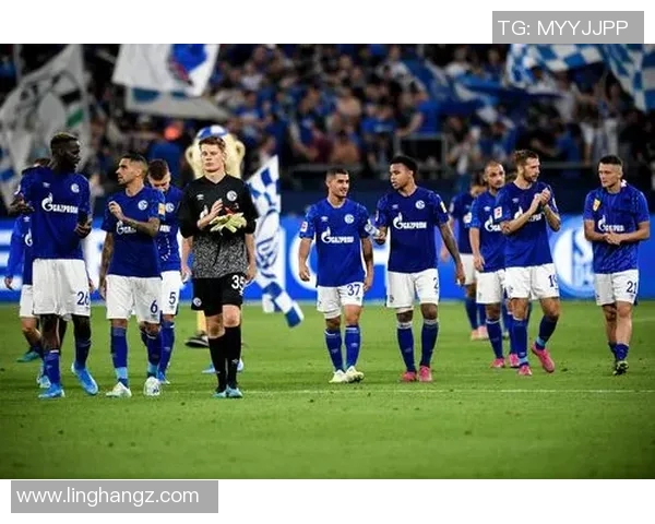 沙尔克04遭遇拜仁慕尼黑德甲惨败,难敌对手实力势如破竹